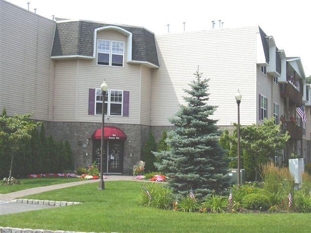MLS #/Web ID: 2700922