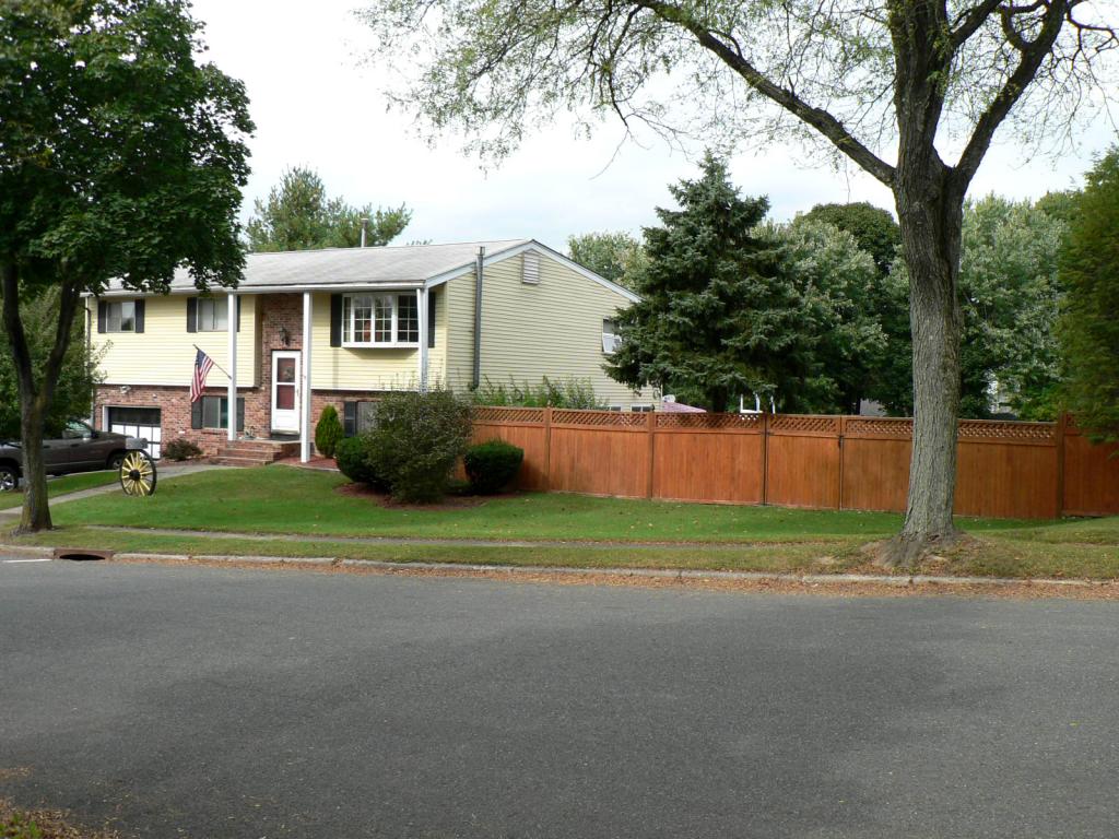 MLS #/Web ID: 2718922