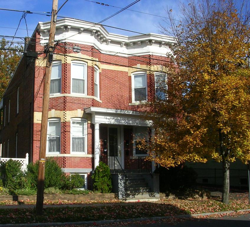 47 PARK AVE