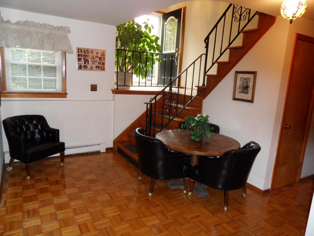 MLS #/Web ID: 2723222