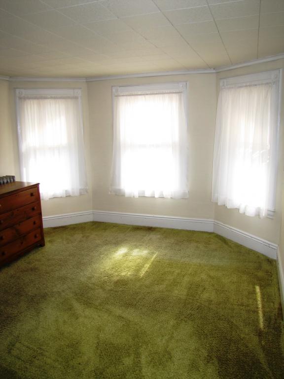 80 BAKER AVE