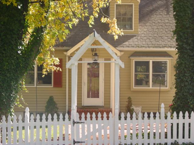 405 CHARLESTOWN RD