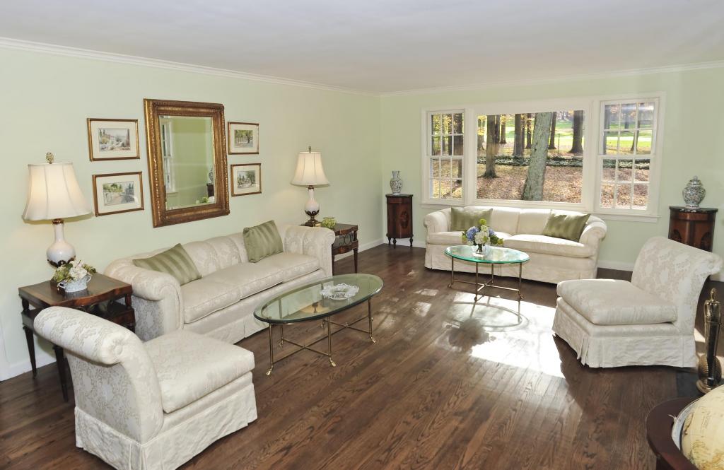 138 CANOE BROOK RD