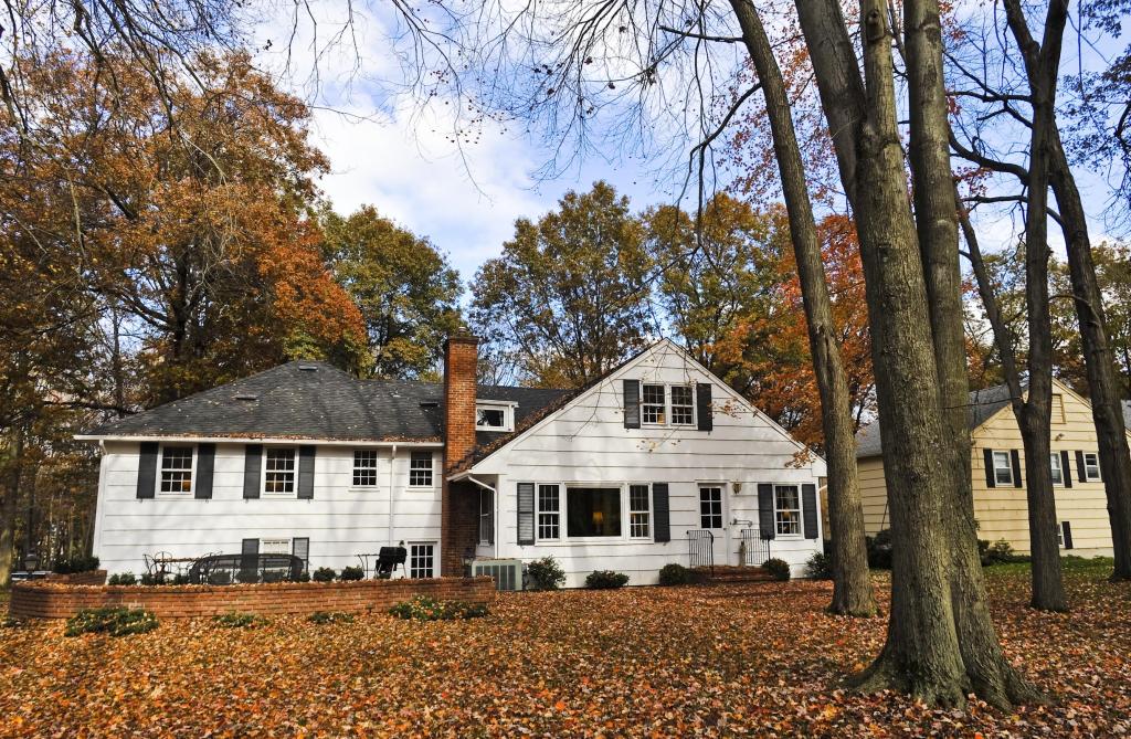 138 CANOE BROOK RD