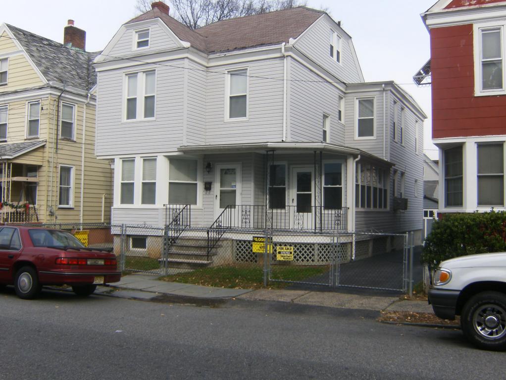 MLS #/Web ID: 2725322