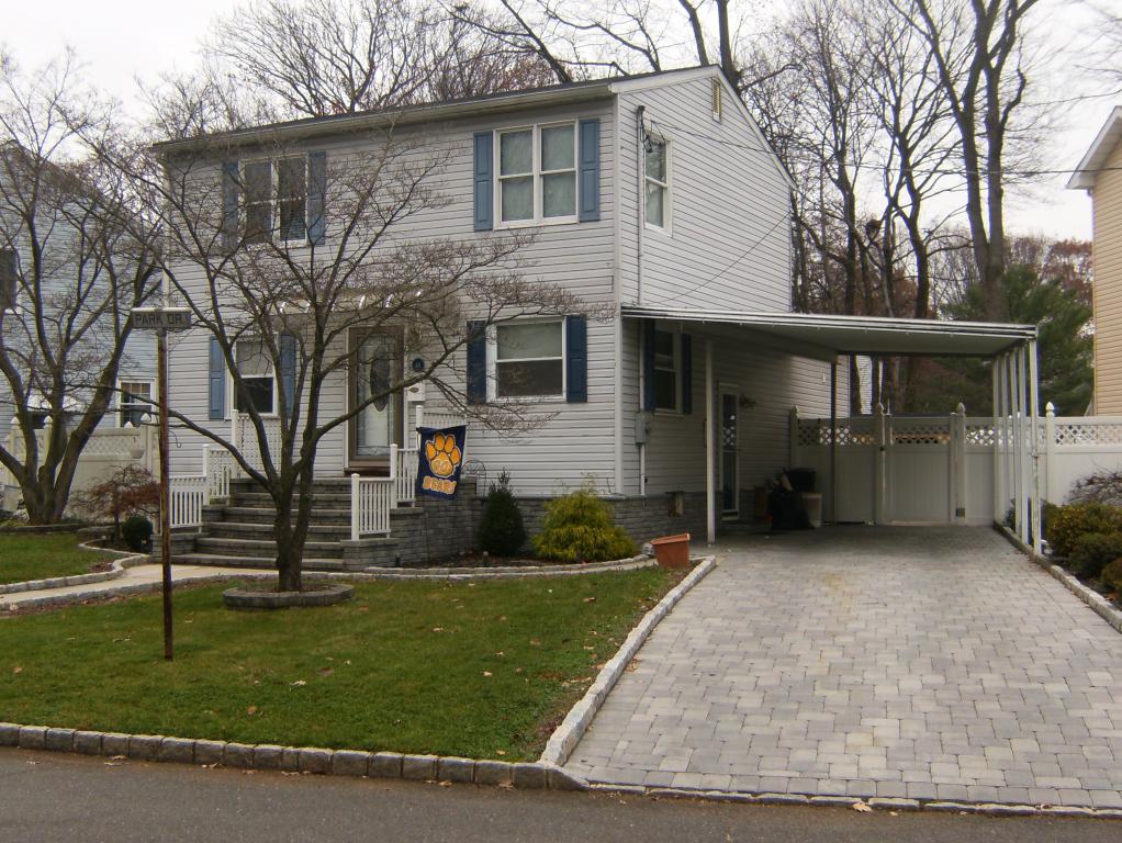 MLS #/Web ID: 2729122