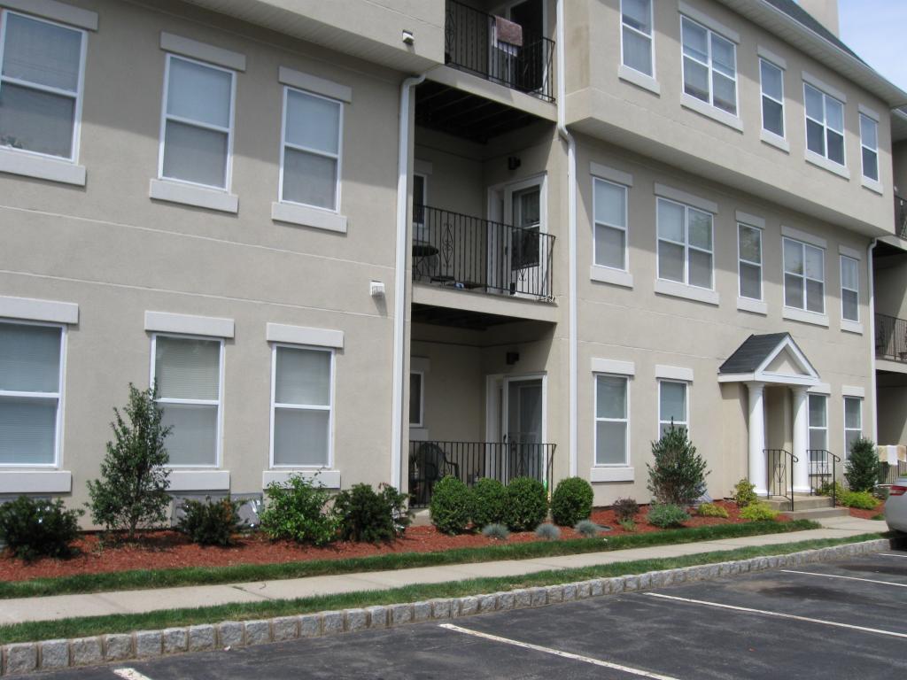 309 BRITTANY DR