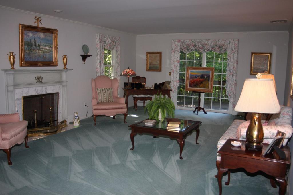 17 Beechwood Lane