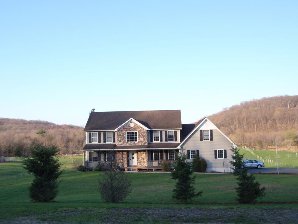 MLS #/Web ID: 2716023