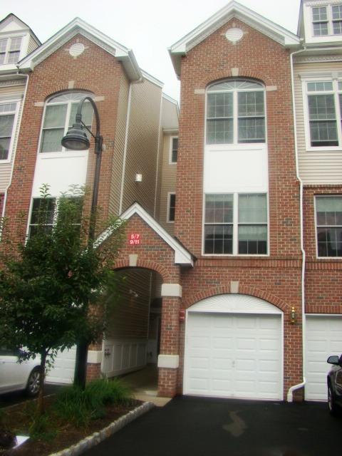 5 ASHLEY CT