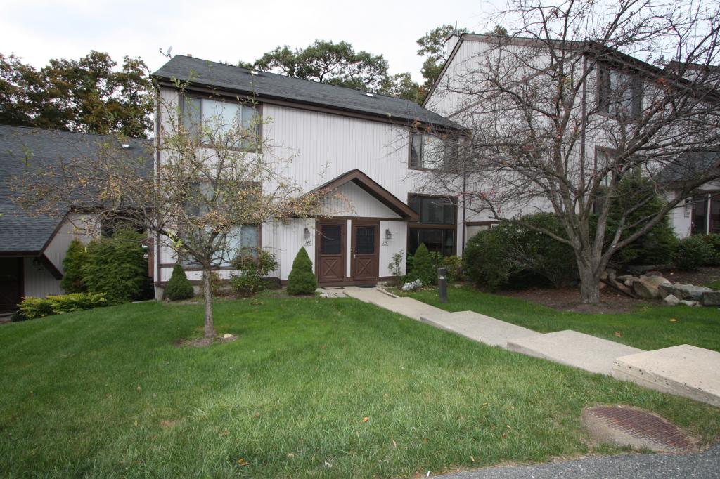MLS #/Web ID: 2720923