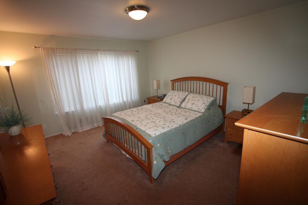 8147 ASHLAND CT