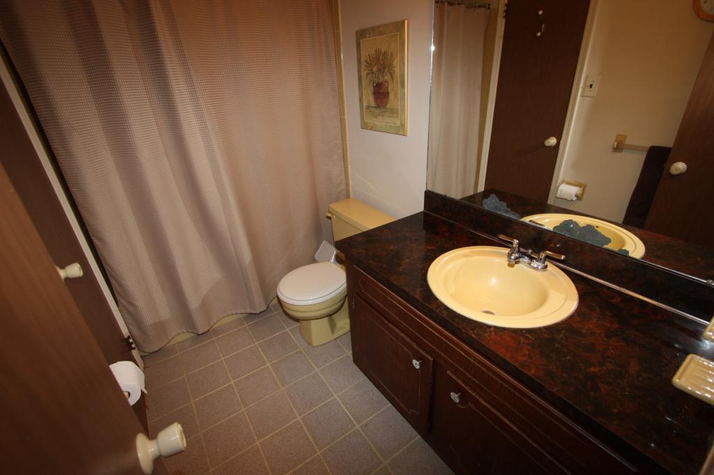 8147 ASHLAND CT
