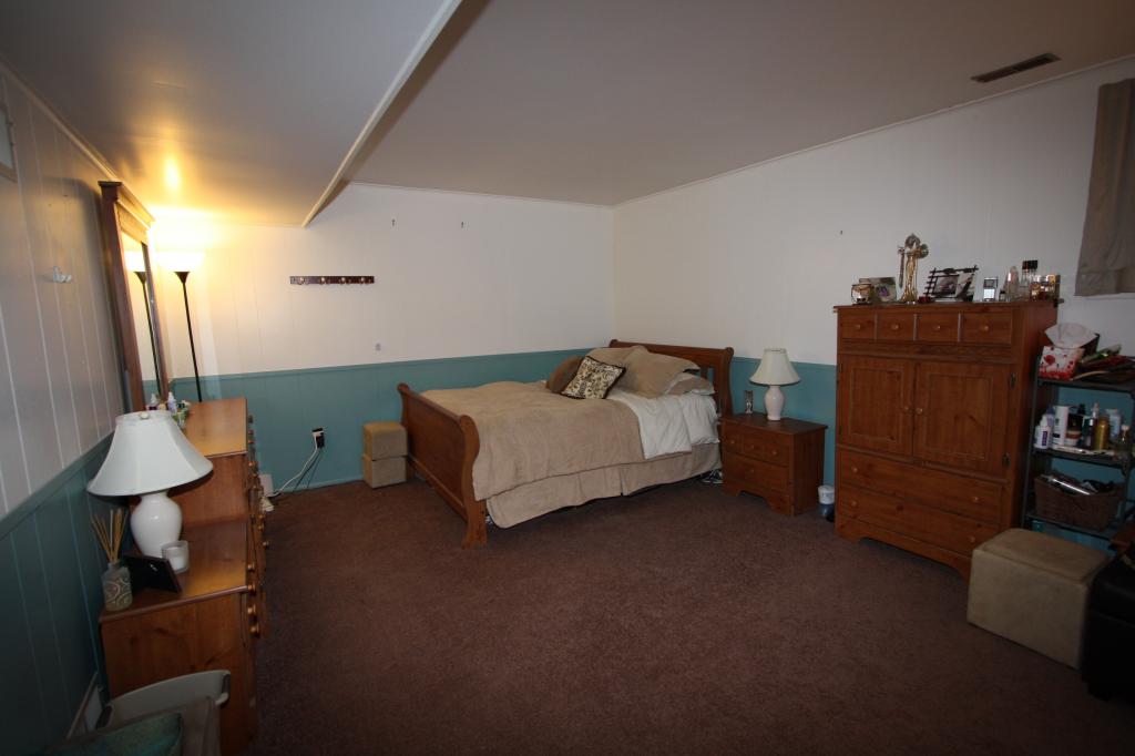 8147 ASHLAND CT