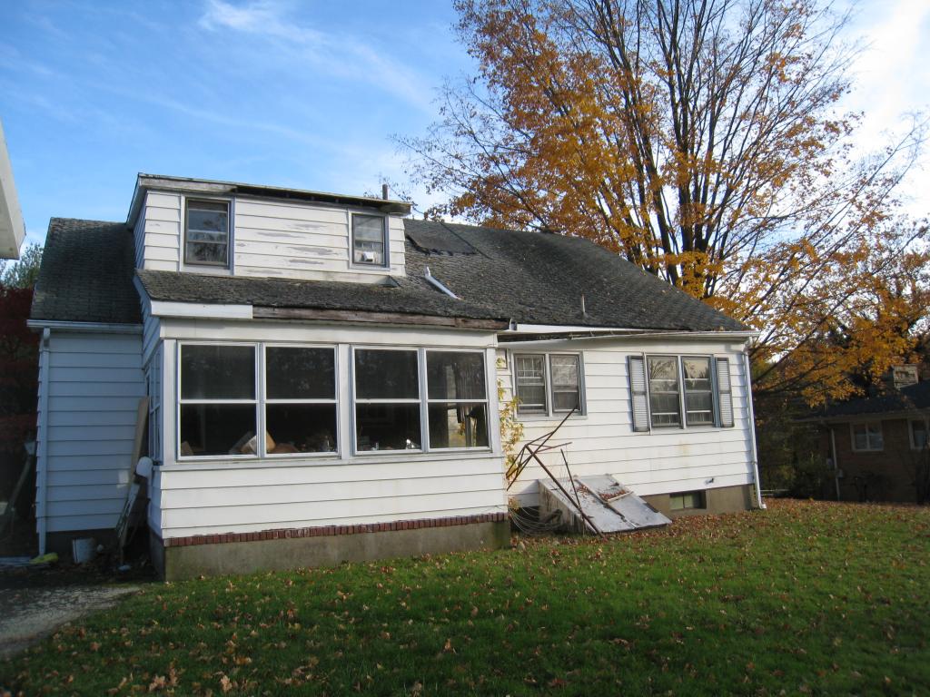 MLS #/Web ID: 2721323