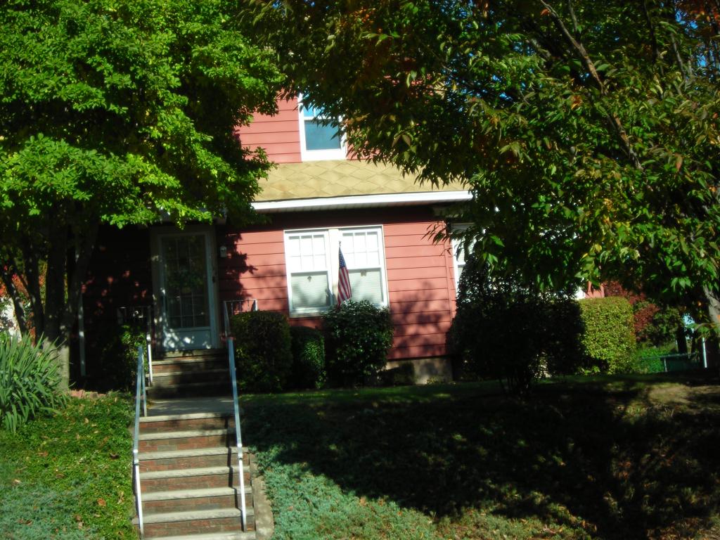 MLS #/Web ID: 2722423