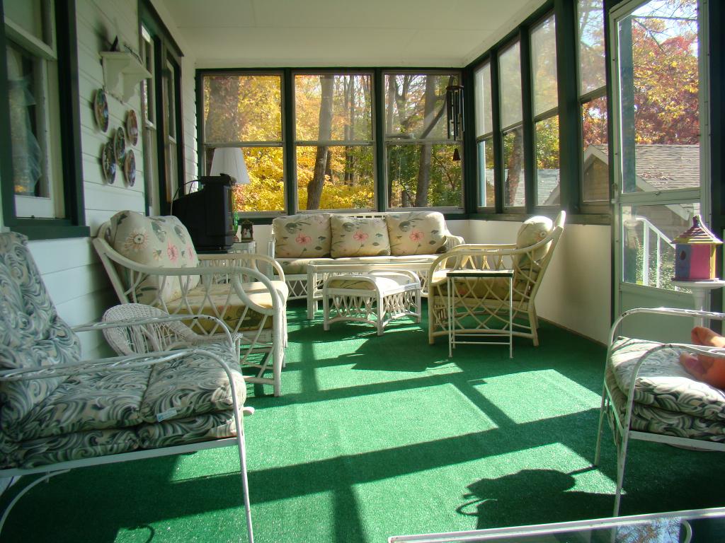 6 LAKEVIEW AVE
