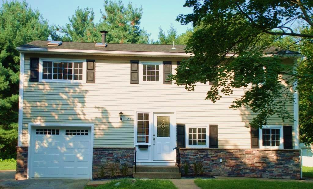 MLS #/Web ID: 2723823