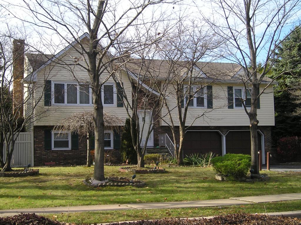MLS #/Web ID: 2728223