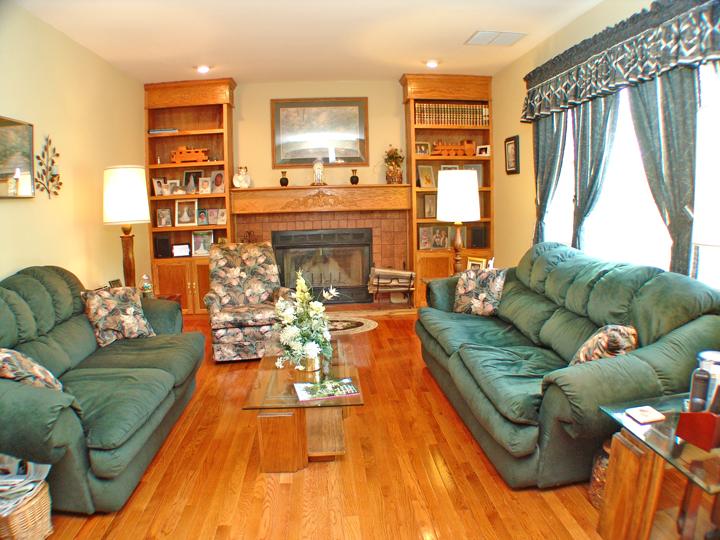 MLS #/Web ID: 2681324
