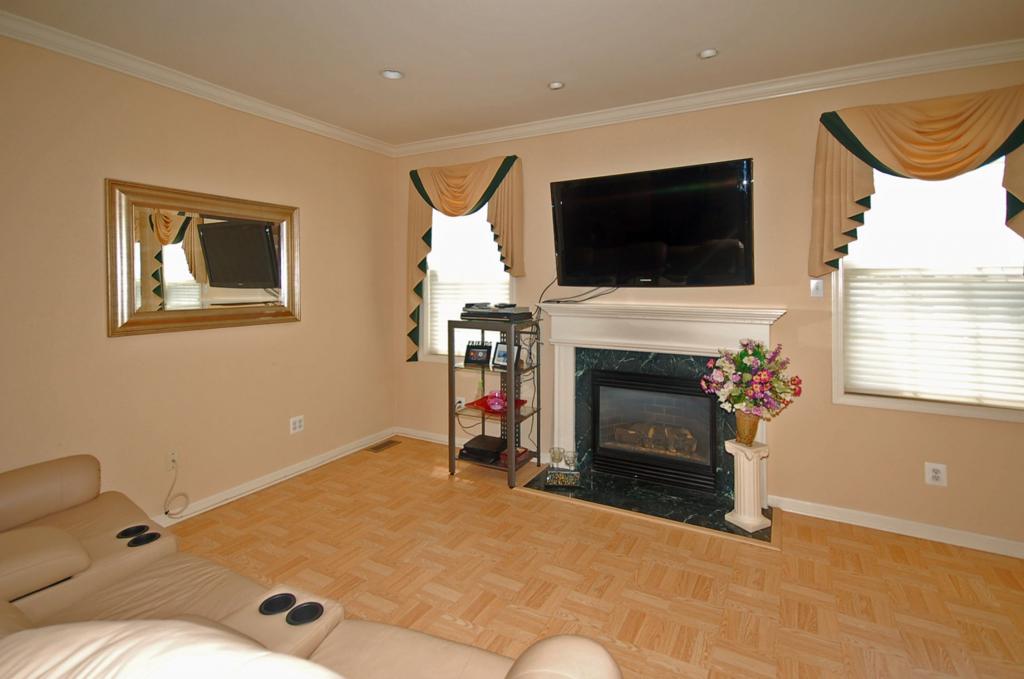 MLS #/Web ID: 2697224