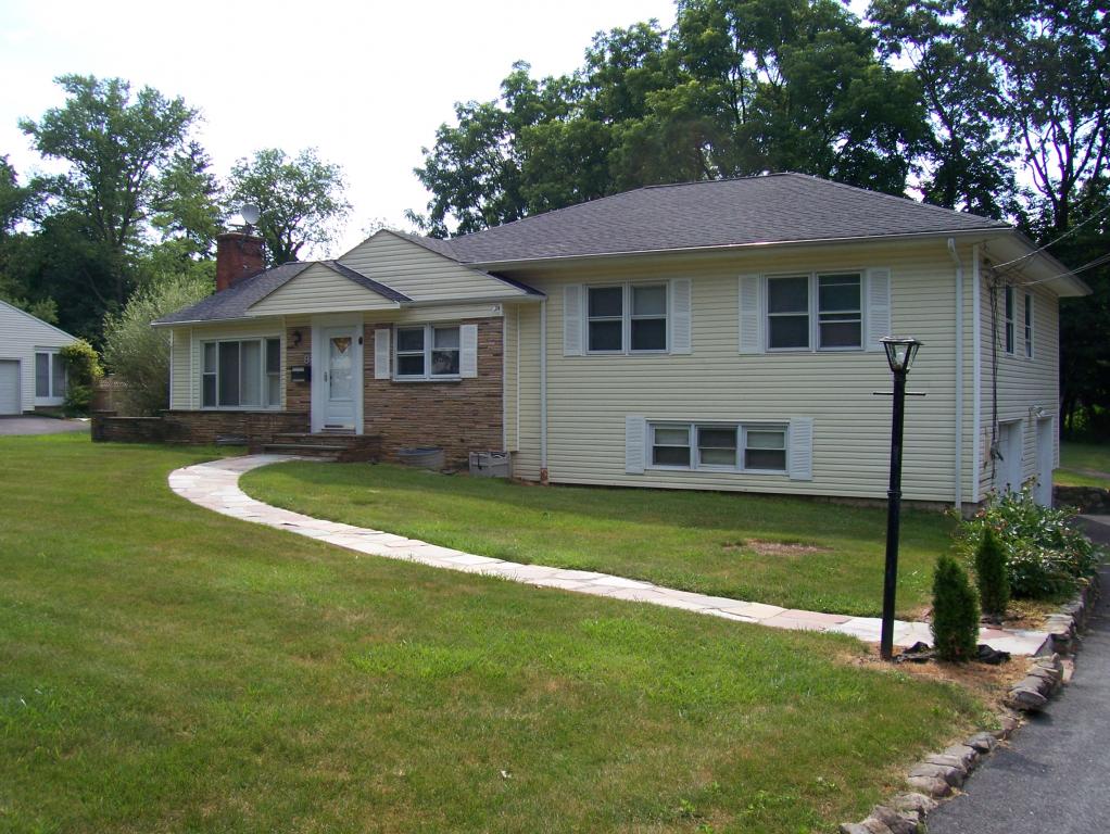 8 Allen Drive