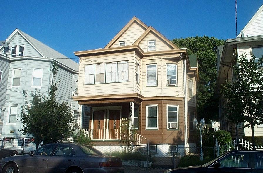 MLS #/Web ID: 2713024
