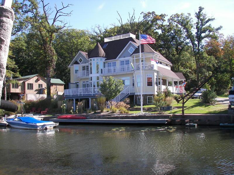 10 BOAT BASIN RD