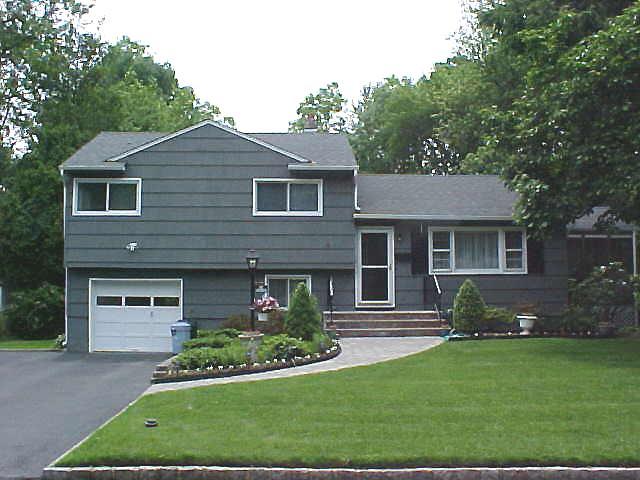 36 2ND ST