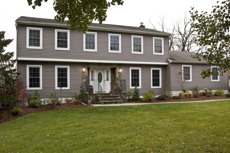 5 BENJAMIN CT