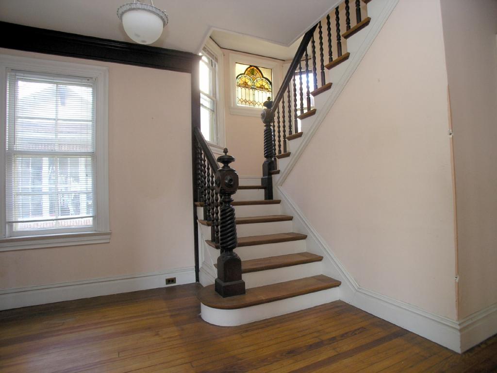 261 SPEEDWELL AVE
