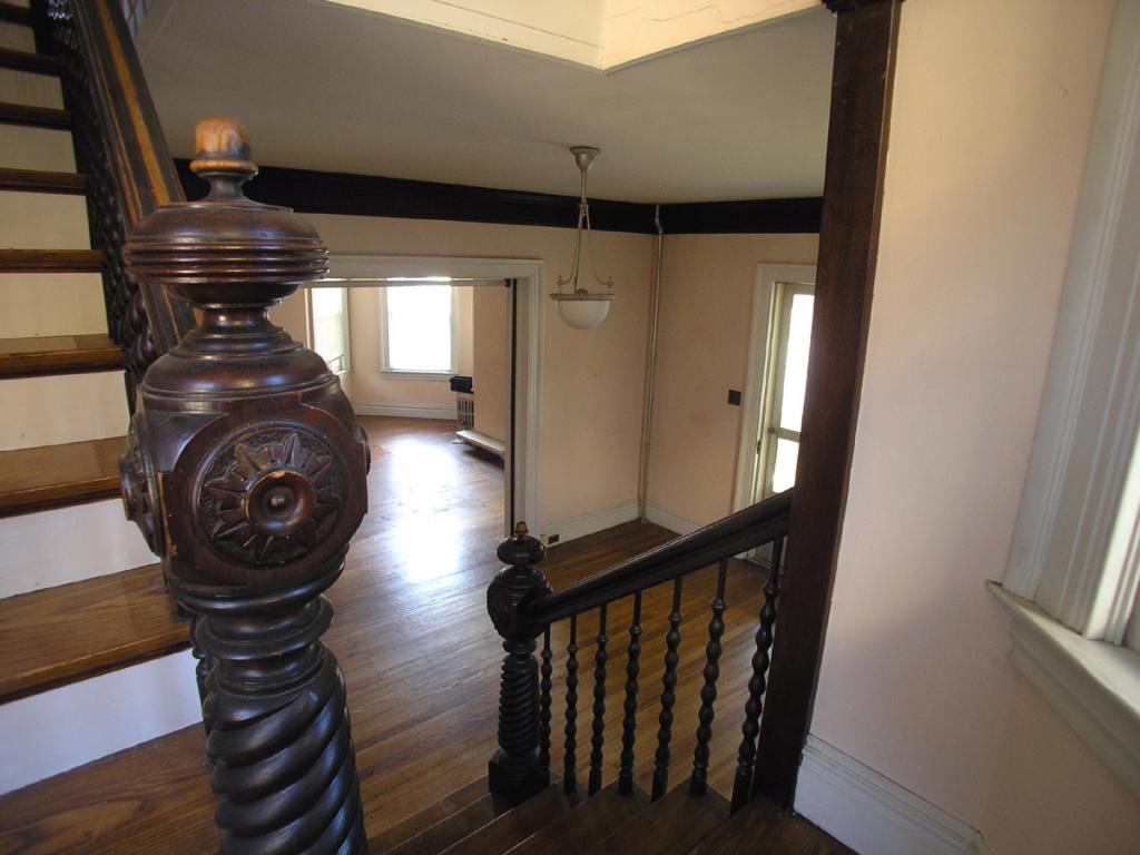 261 SPEEDWELL AVE