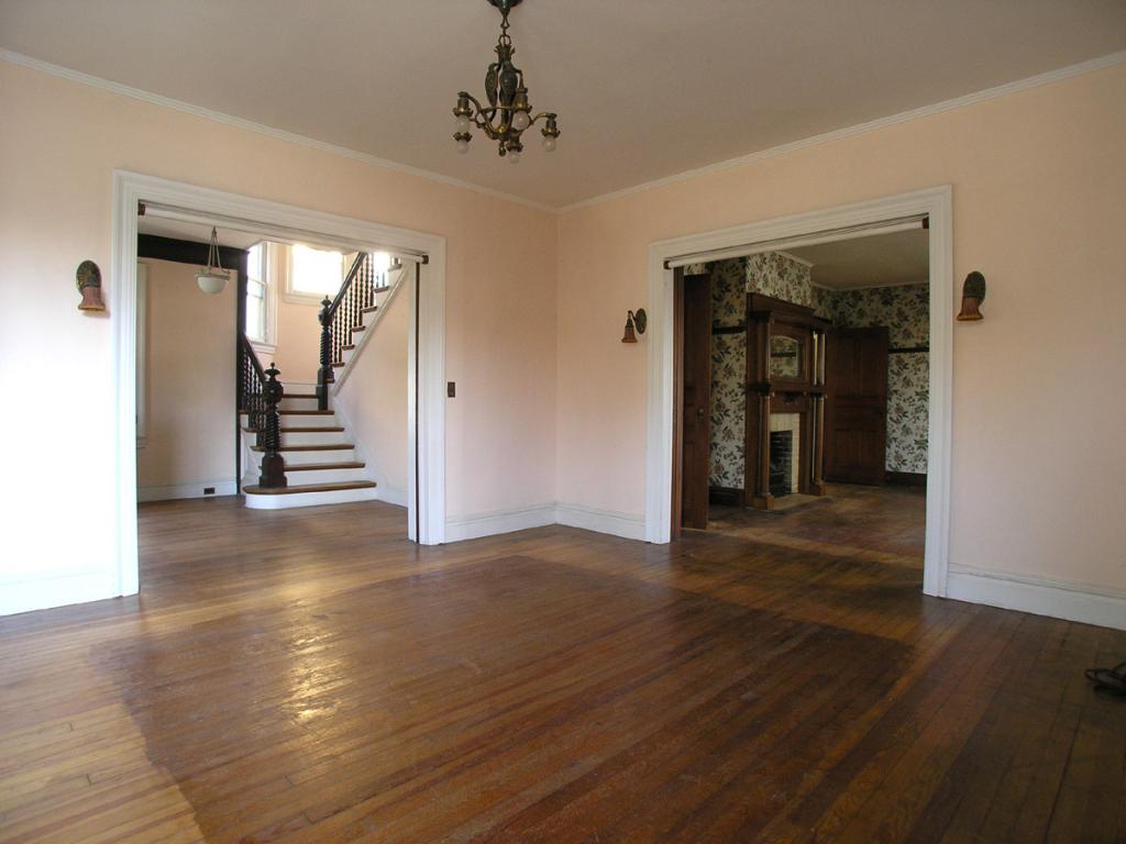 261 SPEEDWELL AVE