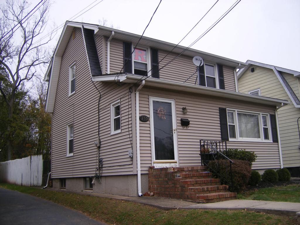 MLS #/Web ID: 2727924