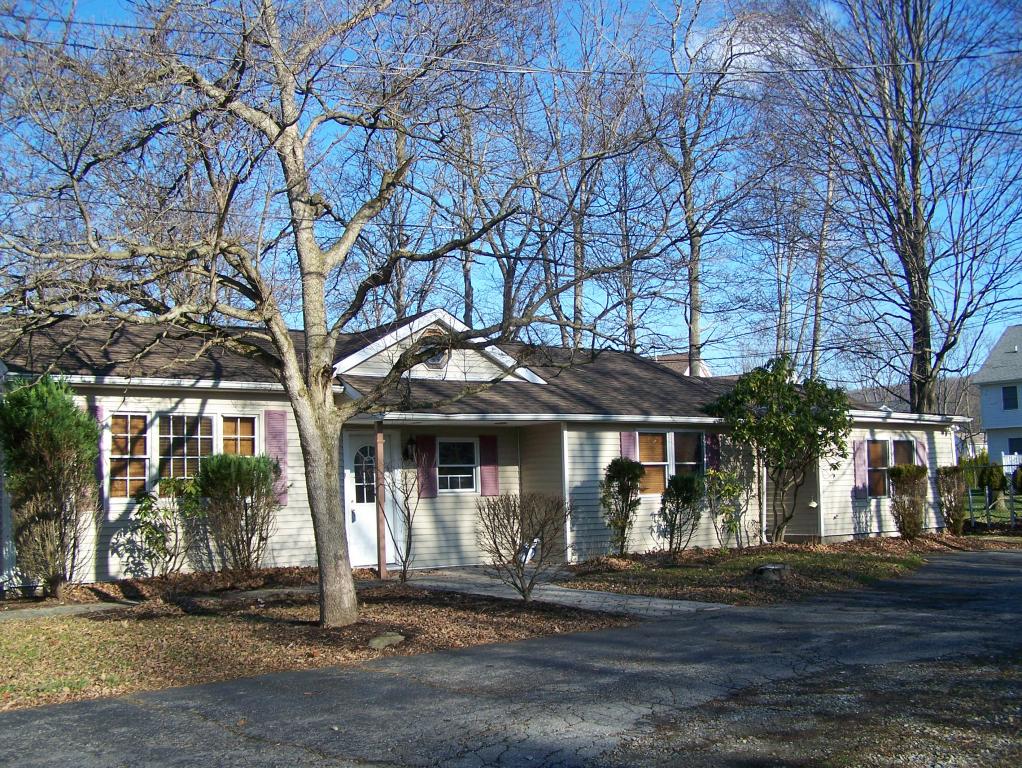 147 MINE HILL RD