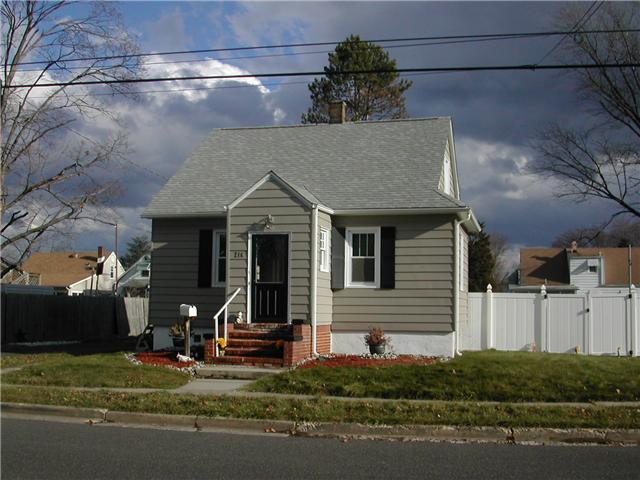 MLS #/Web ID: 2615325