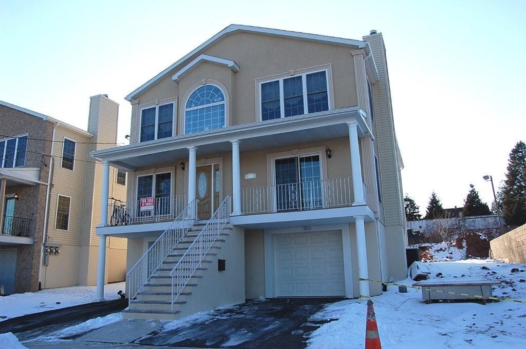 MLS #/Web ID: 2645125