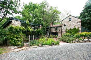 MLS #/Web ID: 2695325