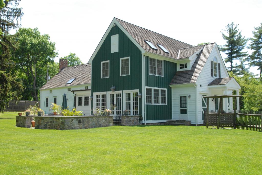 MLS #/Web ID: 2699725