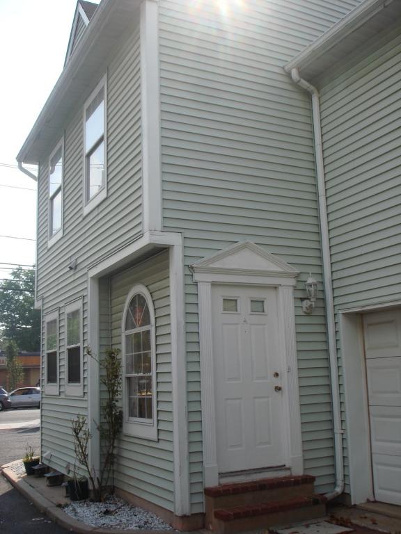 MLS #/Web ID: 2706325