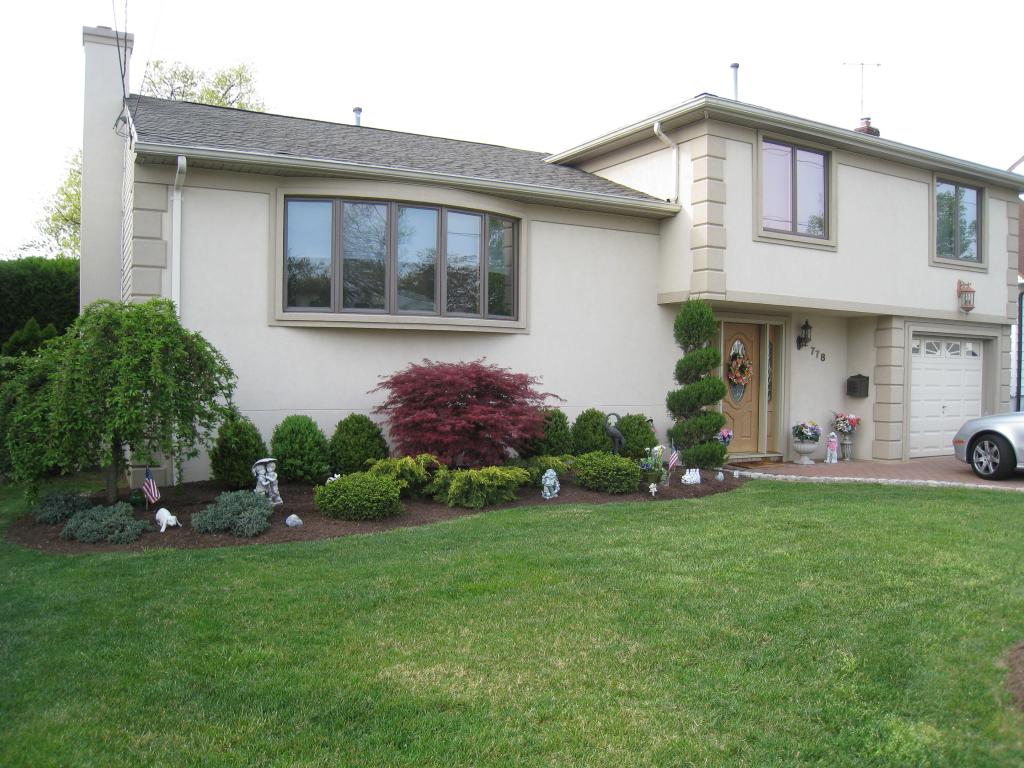 778 INWOOD RD