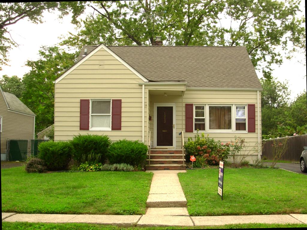 MLS #/Web ID: 2711525