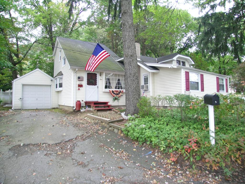 MLS #/Web ID: 2718225