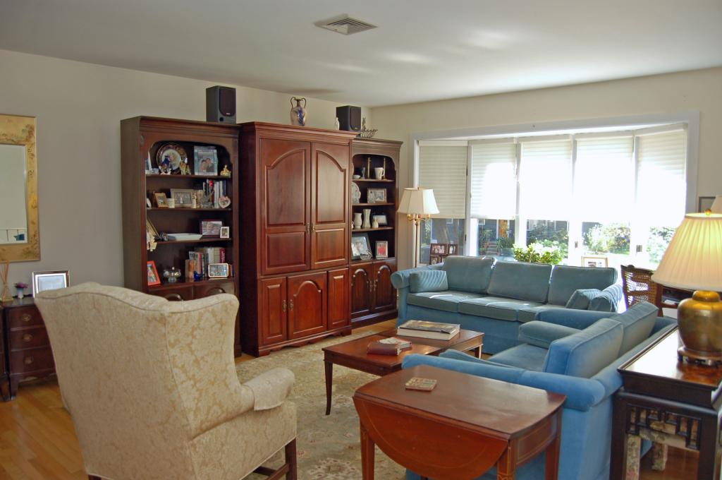 MLS #/Web ID: 2724325