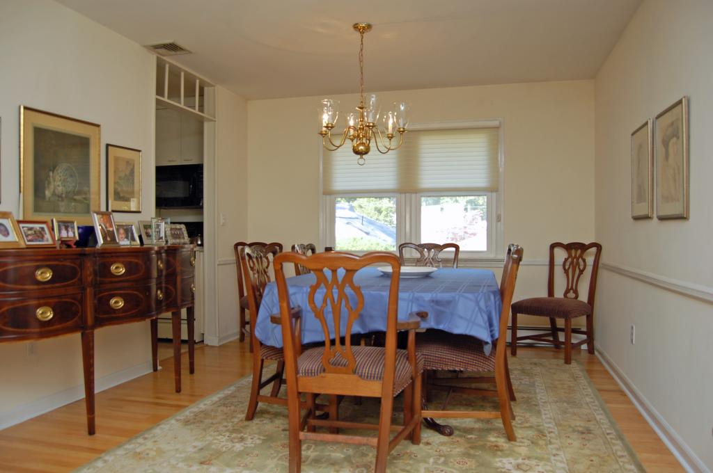 MLS #/Web ID: 2724325