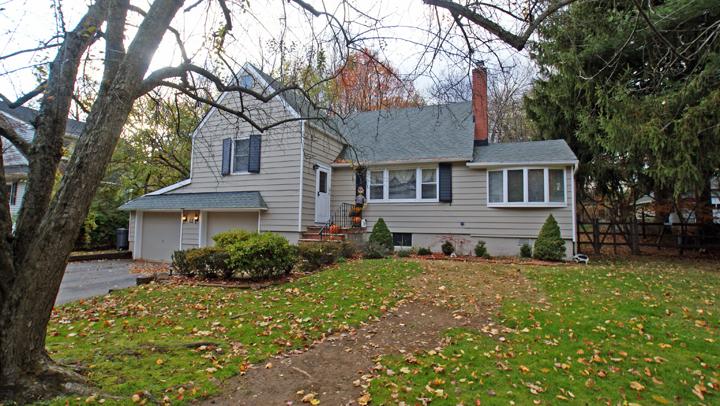 MLS #/Web ID: 2725725
