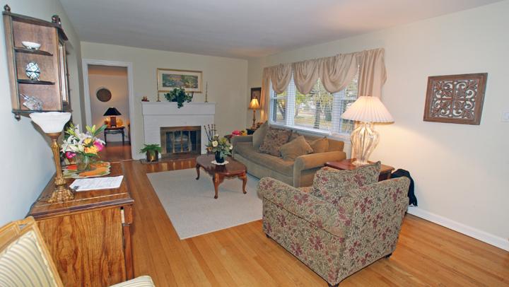MLS #/Web ID: 2725725