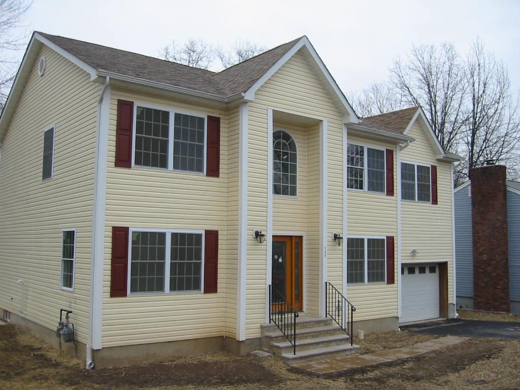 MLS #/Web ID: 2648426