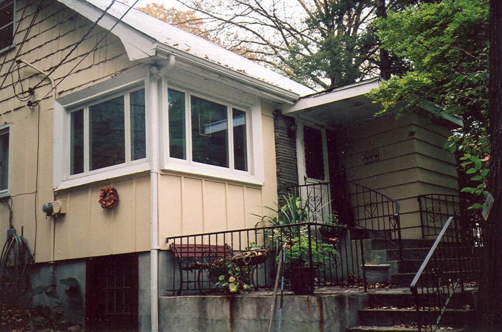 4 STIRLING RD