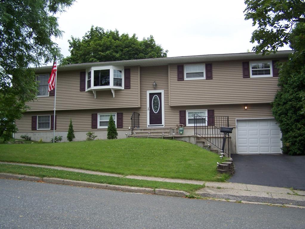 7 TRENTON PL